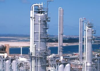 CHEMICAL TREATMENT OF DORF KETAL APPLIED TO THE CAUSTIC TOWER OF AN ETHYLENE PLANT GUARANTEES THE CUSTOMER AN OUTSTANDING ROI.